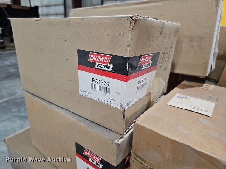 image for item MH9315 Automotive air filters