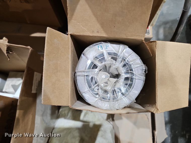 image for item MH9317 Mack   truck parts