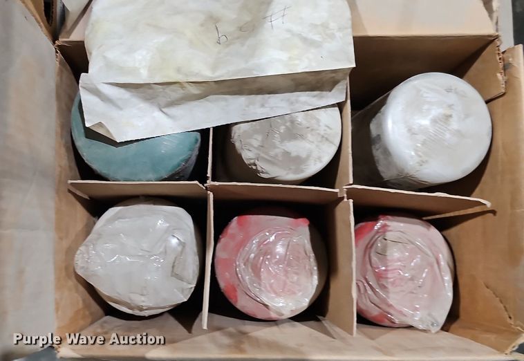 image for item MH9317 Mack   truck parts