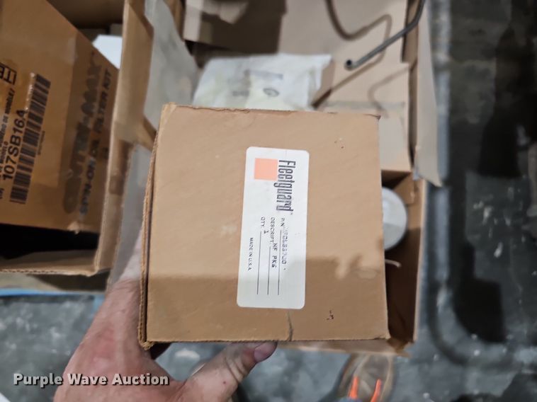 image for item MH9317 Mack   truck parts