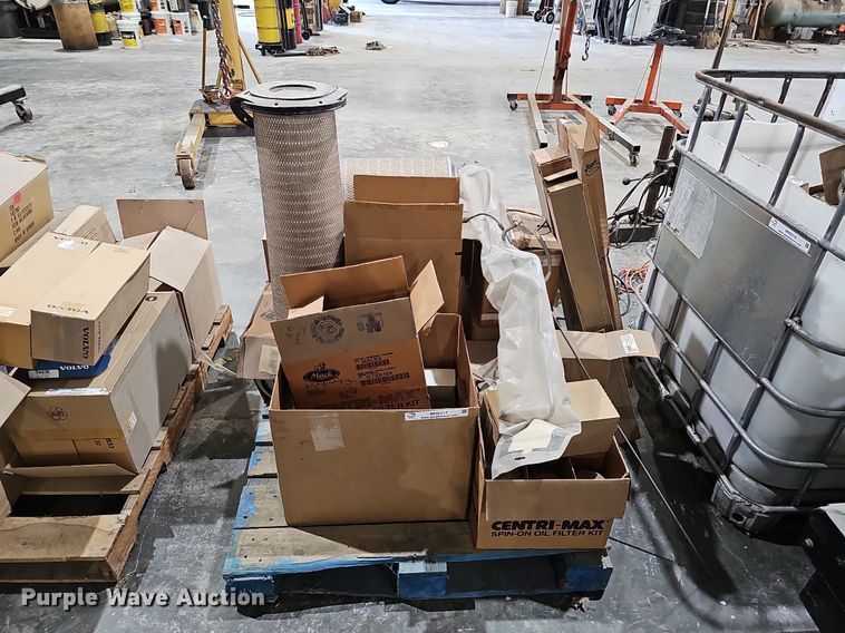 image for item MH9317 Mack   truck parts