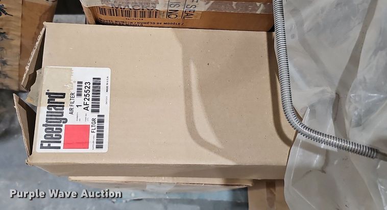 image for item MH9317 Mack   truck parts