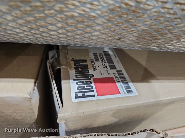 image for item MH9317 Mack   truck parts