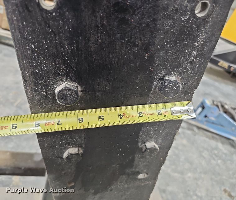 image for item MH9319 Engine stand