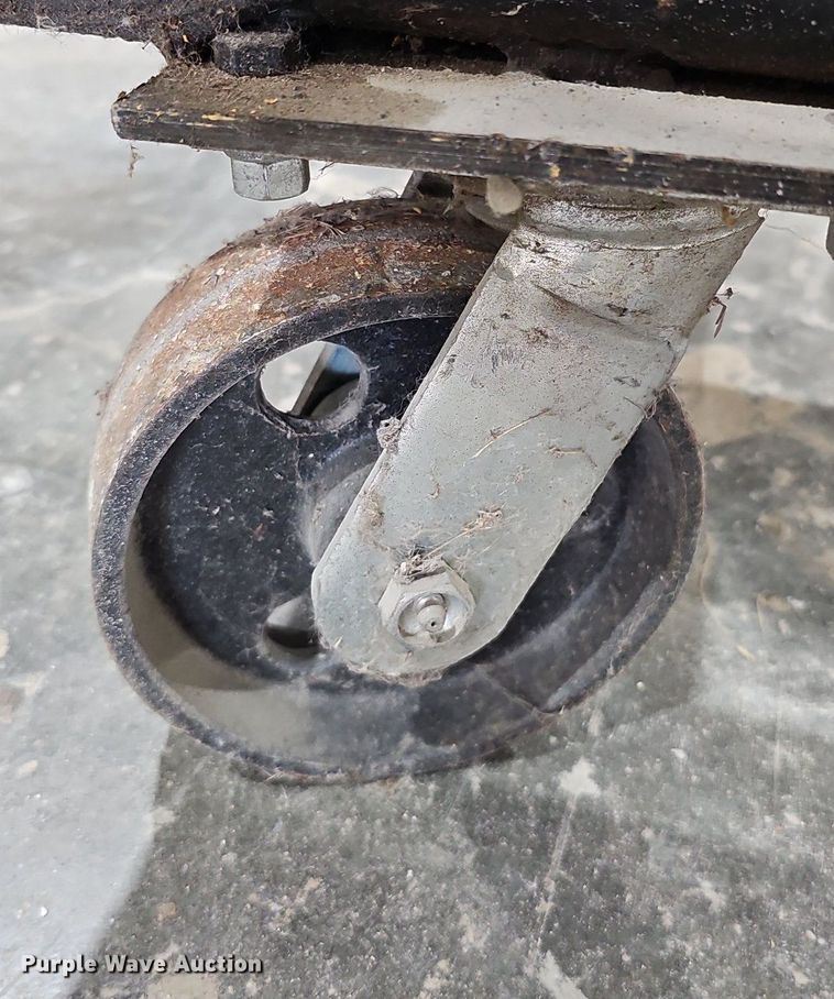 image for item MH9319 Engine stand