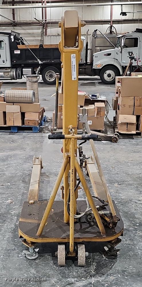 image for item MH9320 HM 4000AM  engine hoist