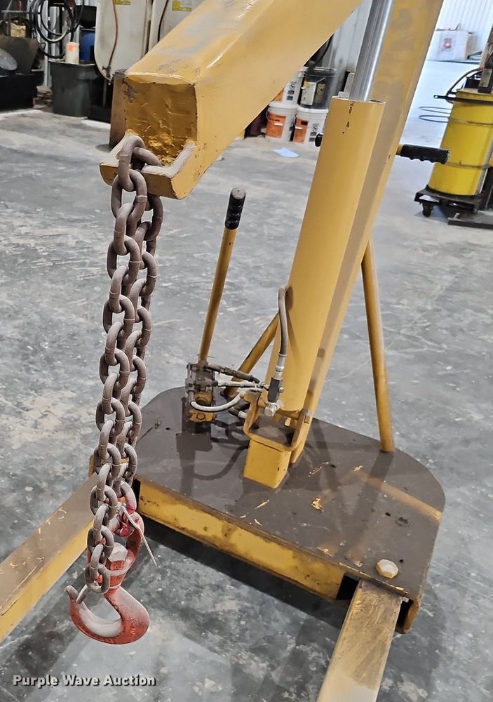 image for item MH9320 HM 4000AM  engine hoist