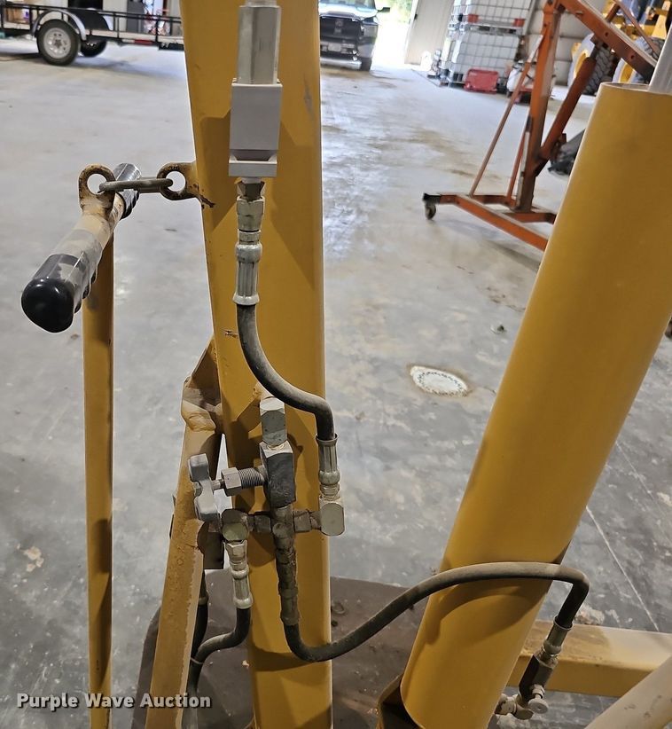 image for item MH9320 HM 4000AM  engine hoist