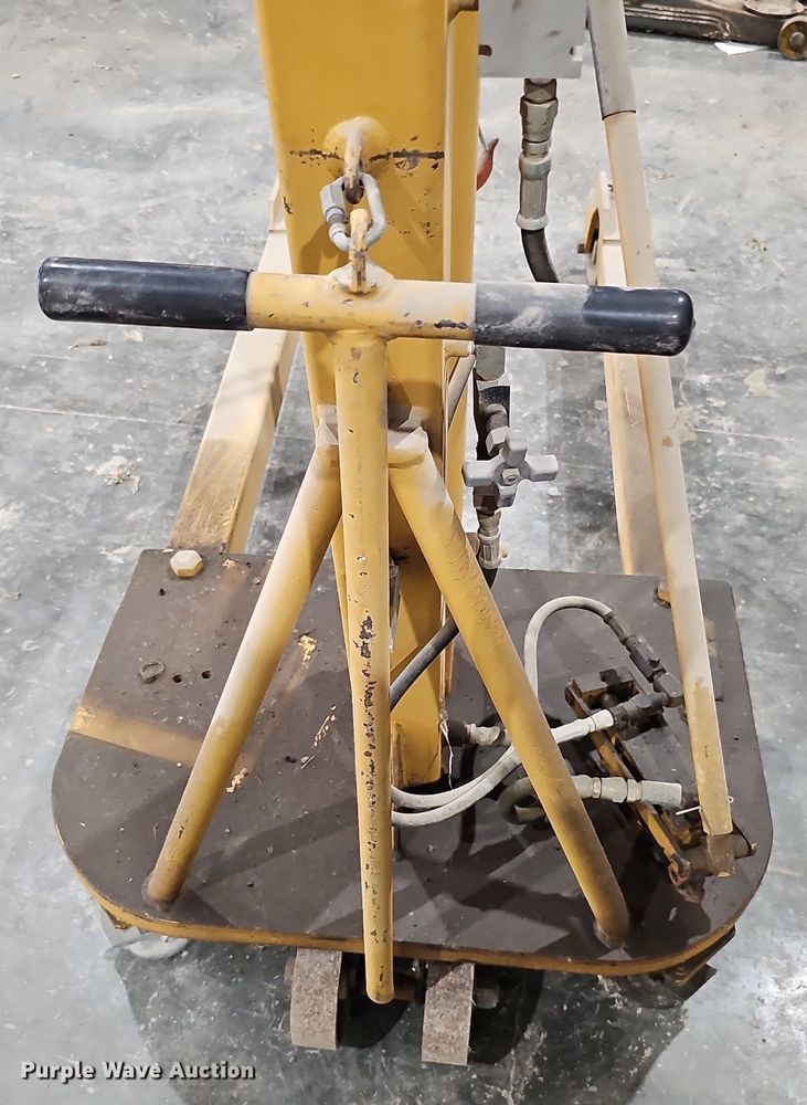 image for item MH9320 HM 4000AM  engine hoist