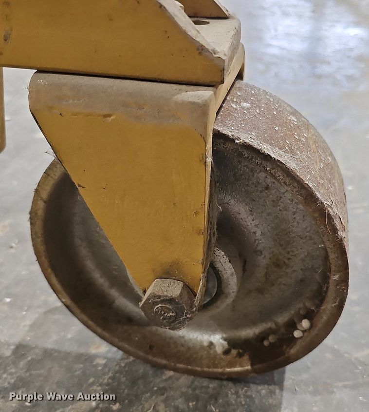 image for item MH9320 HM 4000AM  engine hoist