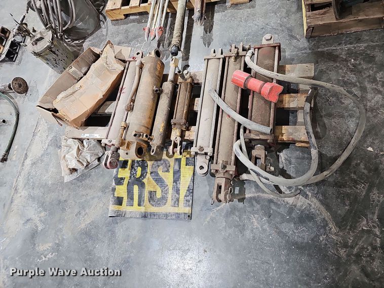 image for item MH9323 Tools