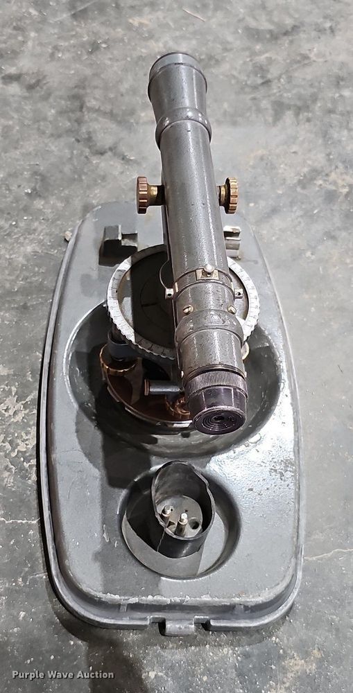 image for item MH9325 Survey equipment