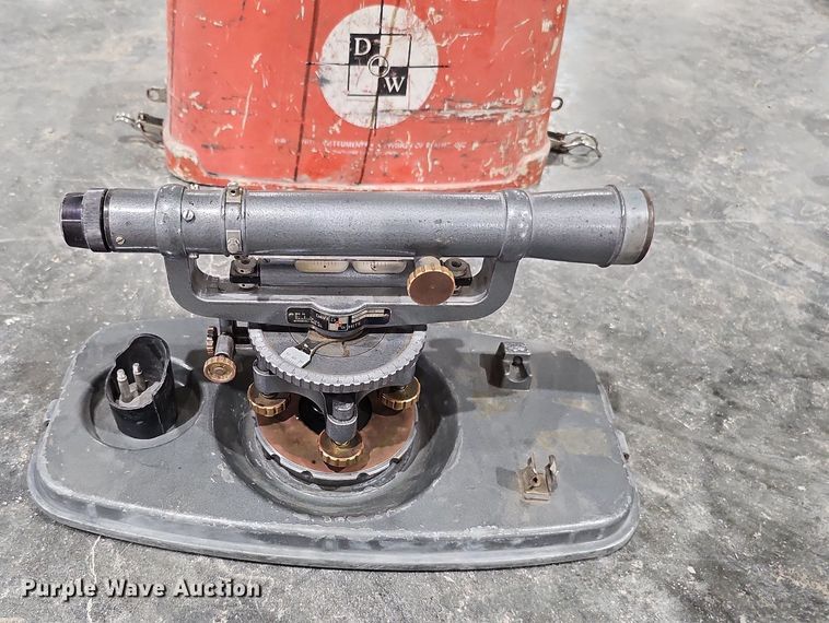 image for item MH9325 Survey equipment