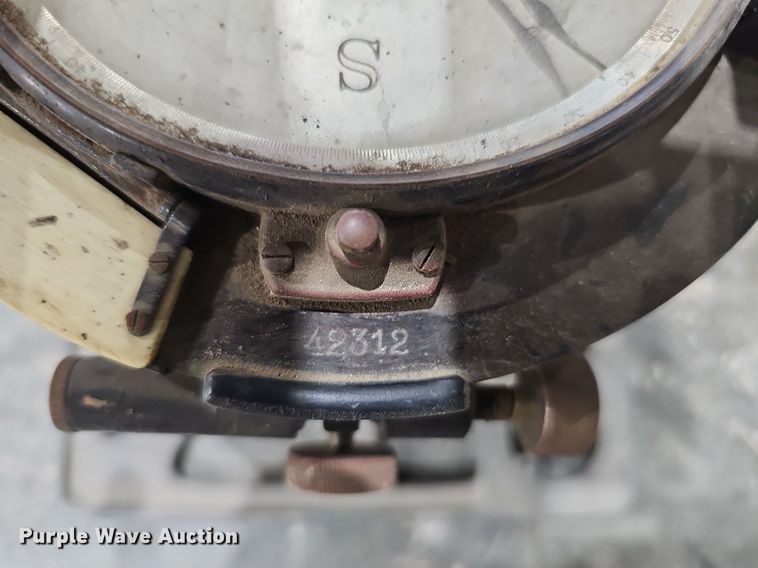 image for item MH9325 Survey equipment