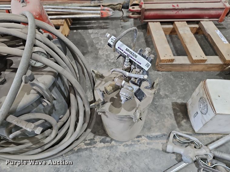 image for item MH9326 (3) air sprayers