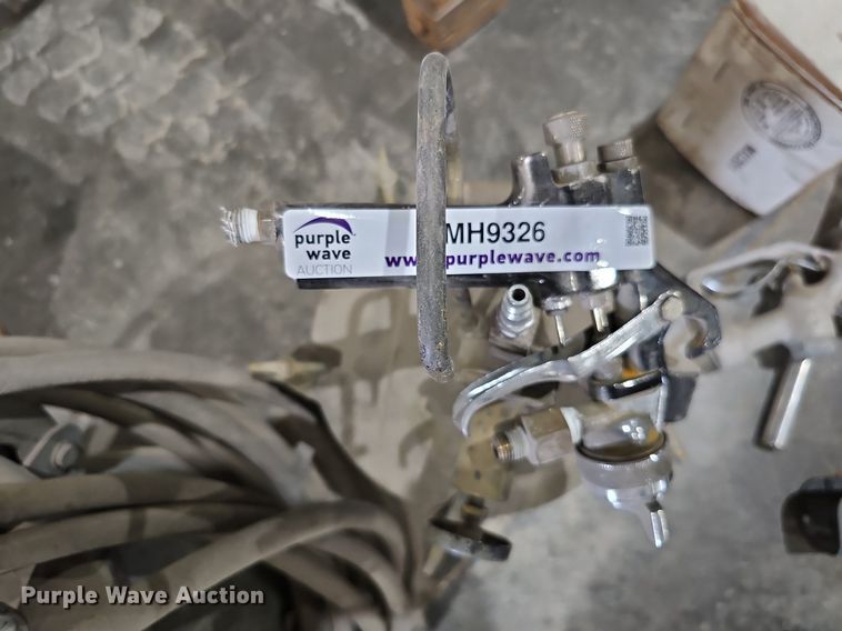 image for item MH9326 (3) air sprayers