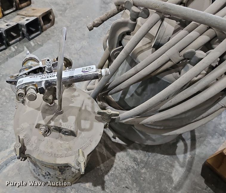 image for item MH9326 (3) air sprayers