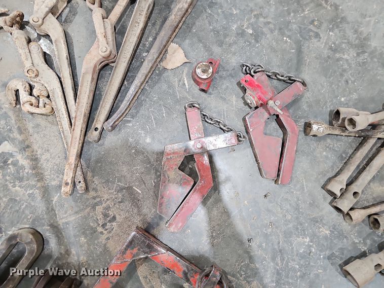 image for item MH9330 Tools