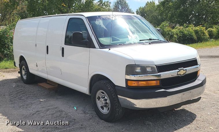 image for item MJ9339 2014 Chevrolet Express 3500  prisoner transport van