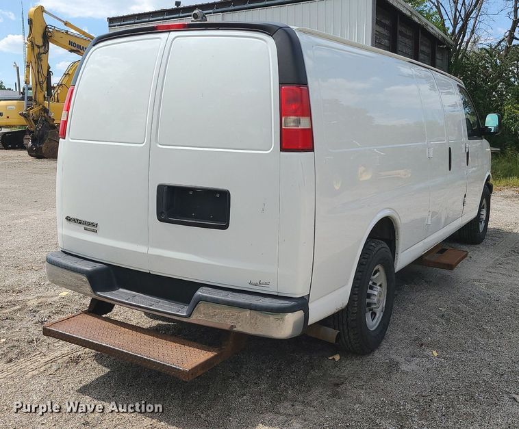 image for item MJ9339 2014 Chevrolet Express 3500  prisoner transport van