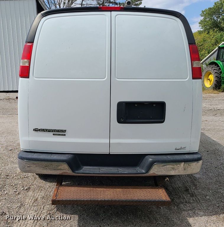 image for item MJ9339 2014 Chevrolet Express 3500  prisoner transport van