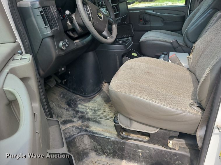 image for item MJ9339 2014 Chevrolet Express 3500  prisoner transport van