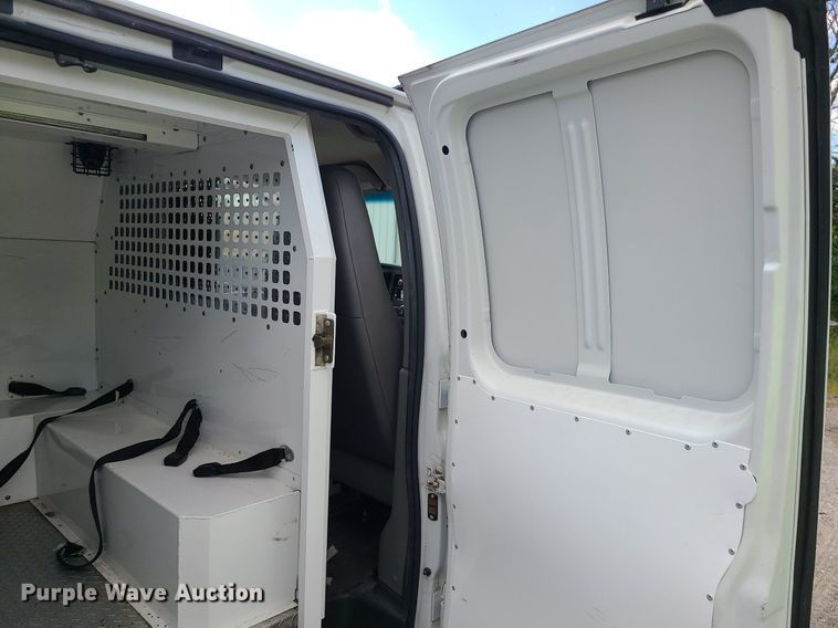 image for item MJ9339 2014 Chevrolet Express 3500  prisoner transport van