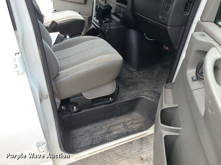 image for item MJ9339 2014 Chevrolet Express 3500  prisoner transport van