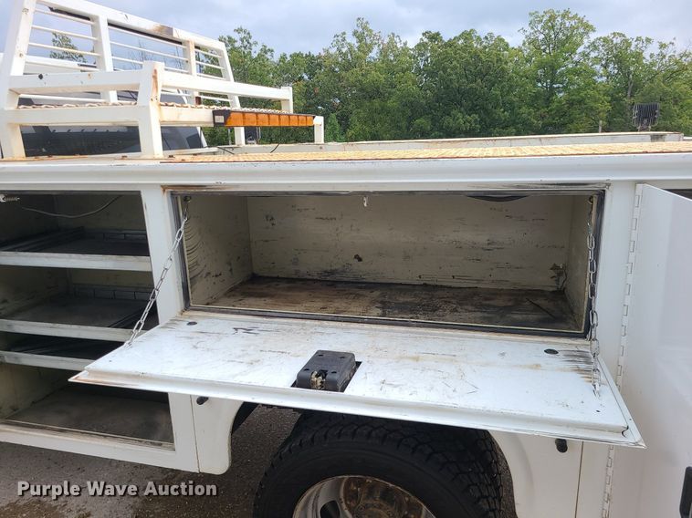 image for item MJ9376 2016 Dodge Ram 4500  Crew Cab utility / service truck