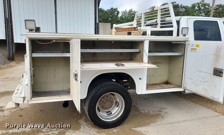 image for item MJ9376 2016 Dodge Ram 4500  Crew Cab utility / service truck