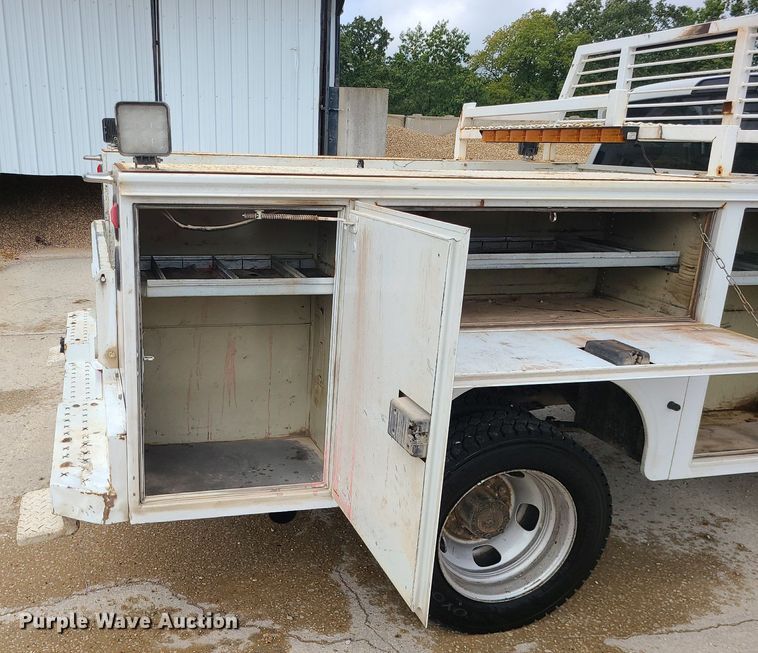 image for item MJ9376 2016 Dodge Ram 4500  Crew Cab utility / service truck