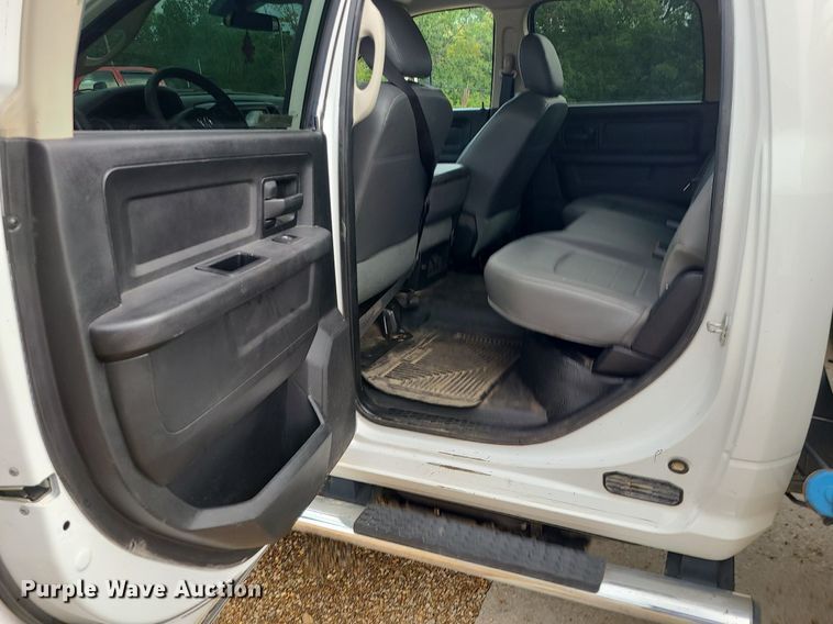 image for item MJ9376 2016 Dodge Ram 4500  Crew Cab utility / service truck