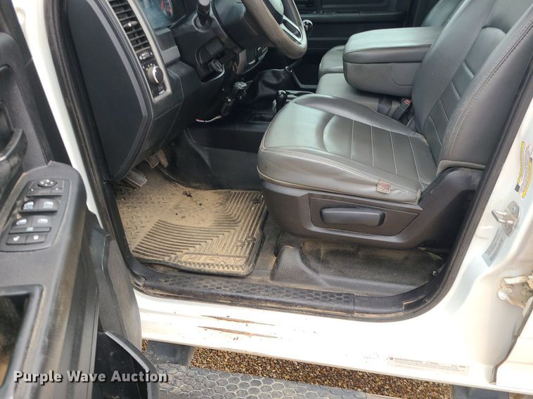 image for item MJ9376 2016 Dodge Ram 4500  Crew Cab utility / service truck