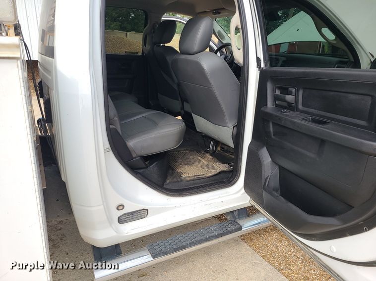 image for item MJ9376 2016 Dodge Ram 4500  Crew Cab utility / service truck