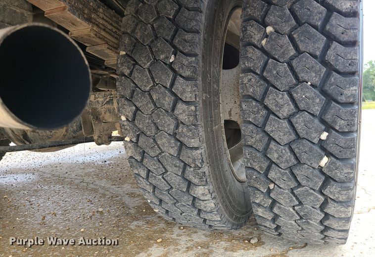 image for item MJ9376 2016 Dodge Ram 4500  Crew Cab utility / service truck