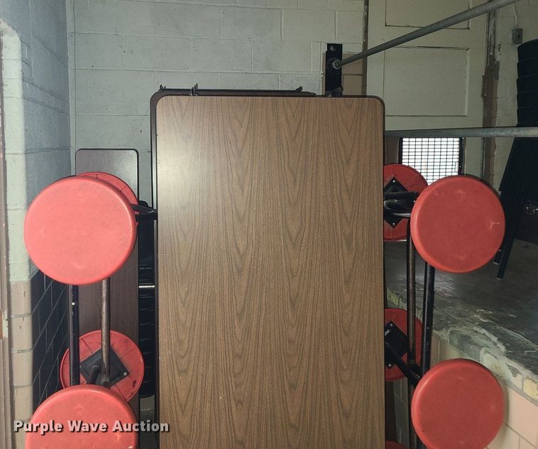 image for item MJ9392 Tables