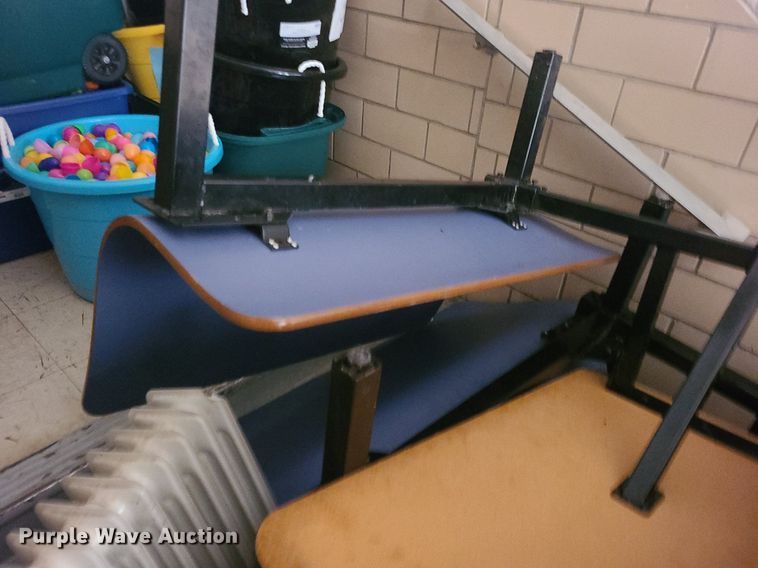 image for item MJ9392 Tables