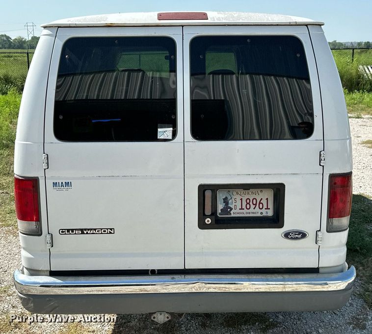 image for item ML9254 1998 Ford Club Wagon  van