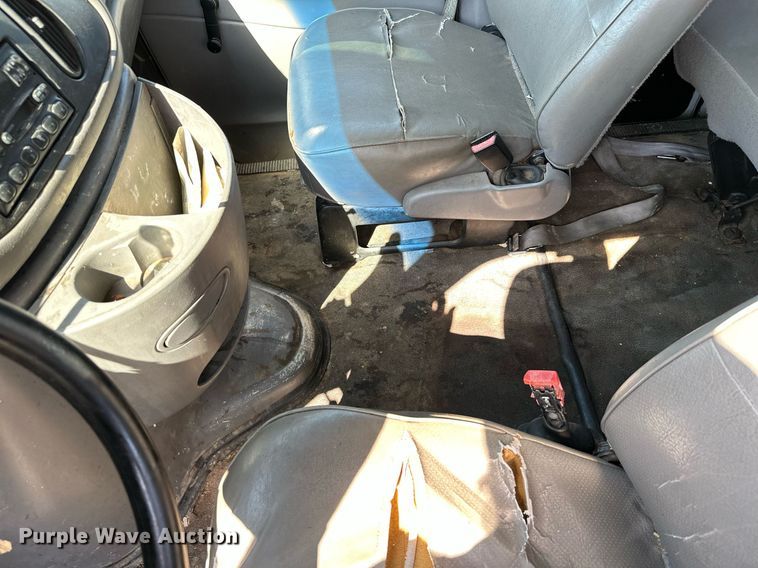 image for item ML9254 1998 Ford Club Wagon  van