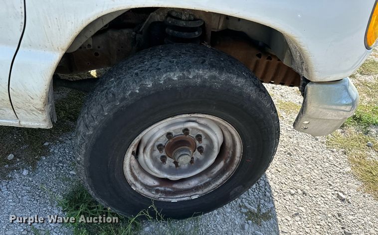 image for item ML9254 1998 Ford Club Wagon  van