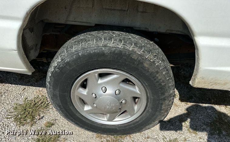 image for item ML9254 1998 Ford Club Wagon  van