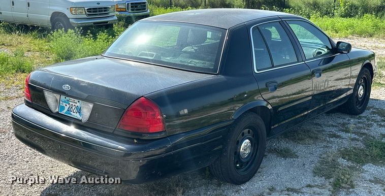 image for item ML9255 2008 Ford Crown Victoria Police Interceptor