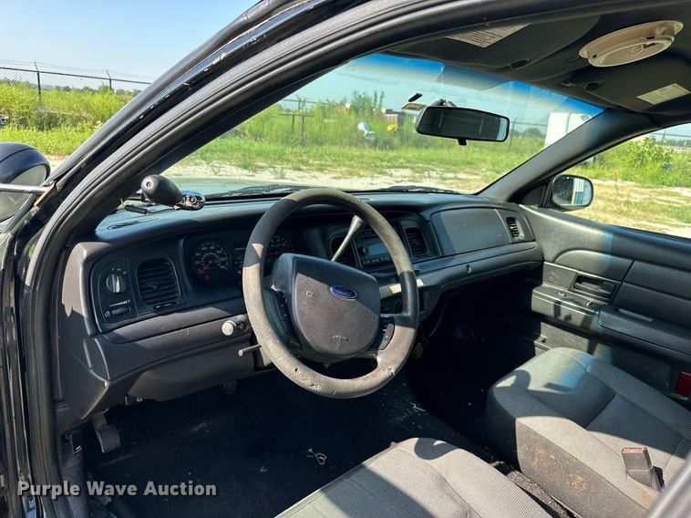 image for item ML9255 2008 Ford Crown Victoria Police Interceptor