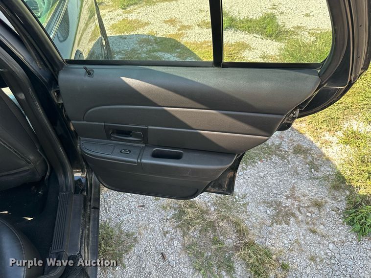 image for item ML9255 2008 Ford Crown Victoria Police Interceptor