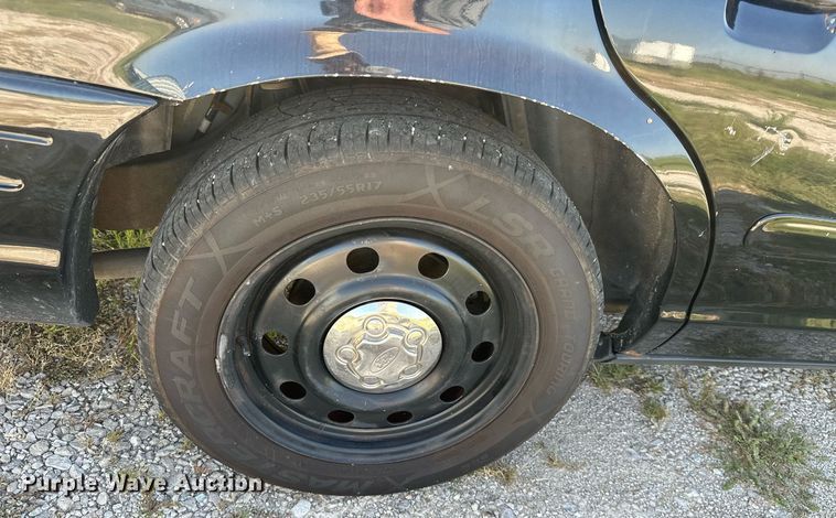 image for item ML9255 2008 Ford Crown Victoria Police Interceptor