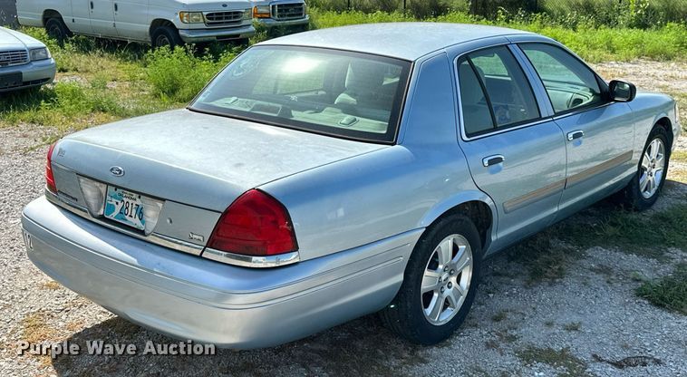 image for item ML9256 2009 Ford Crown Victoria LX