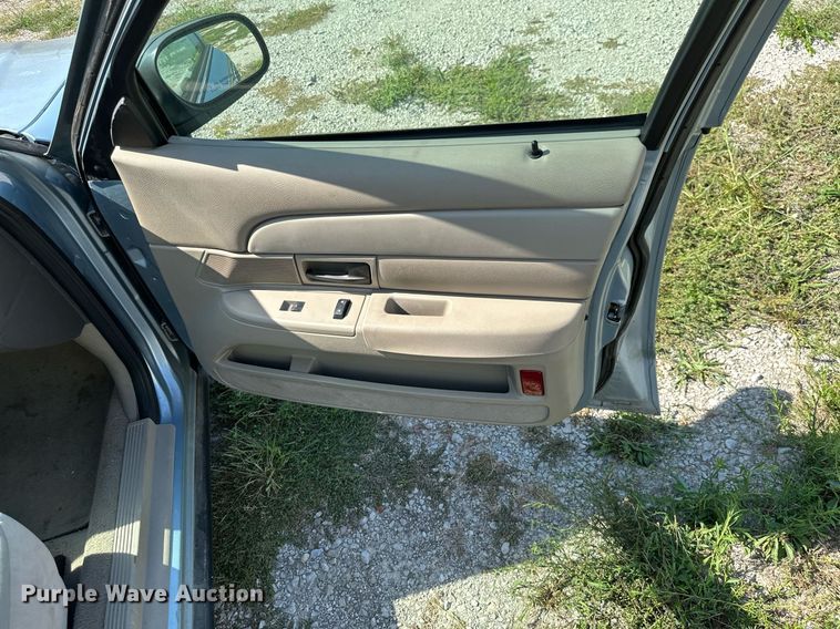 image for item ML9256 2009 Ford Crown Victoria LX