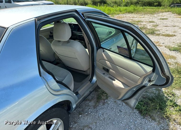 image for item ML9256 2009 Ford Crown Victoria LX