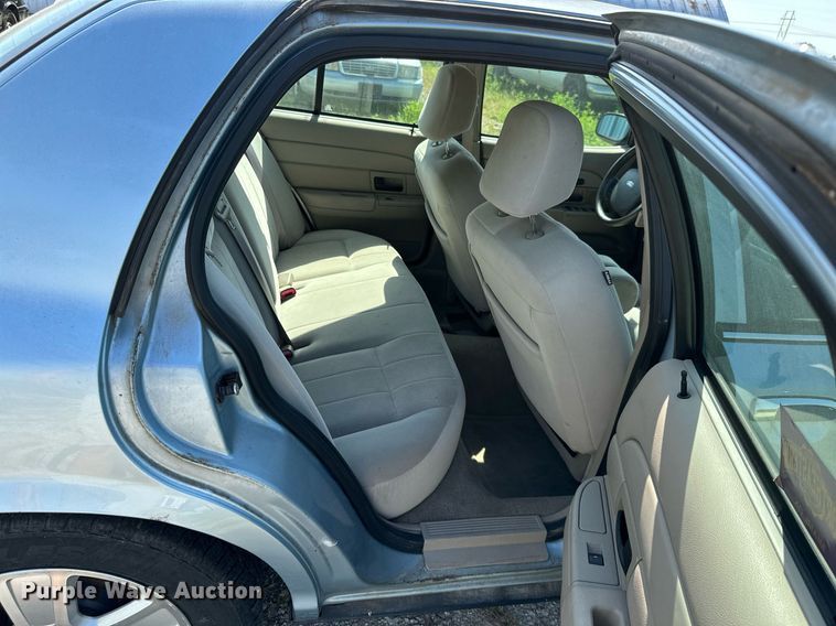 image for item ML9256 2009 Ford Crown Victoria LX