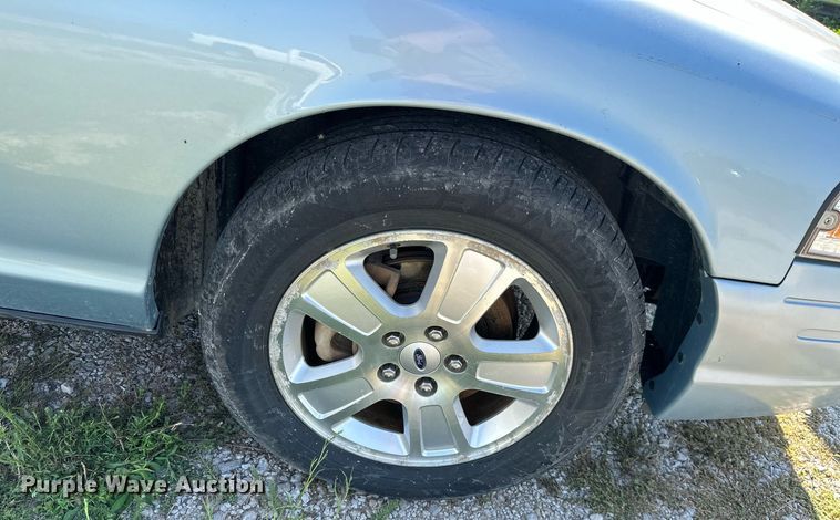 image for item ML9256 2009 Ford Crown Victoria LX